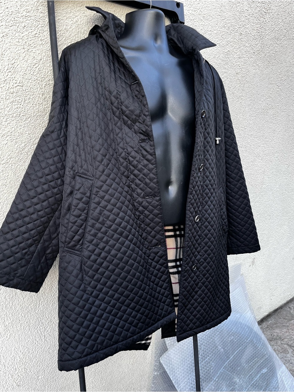 Burberry Black Quilted Hooded Trench Coat with Signature
Check Lining - Picture 11 of 15